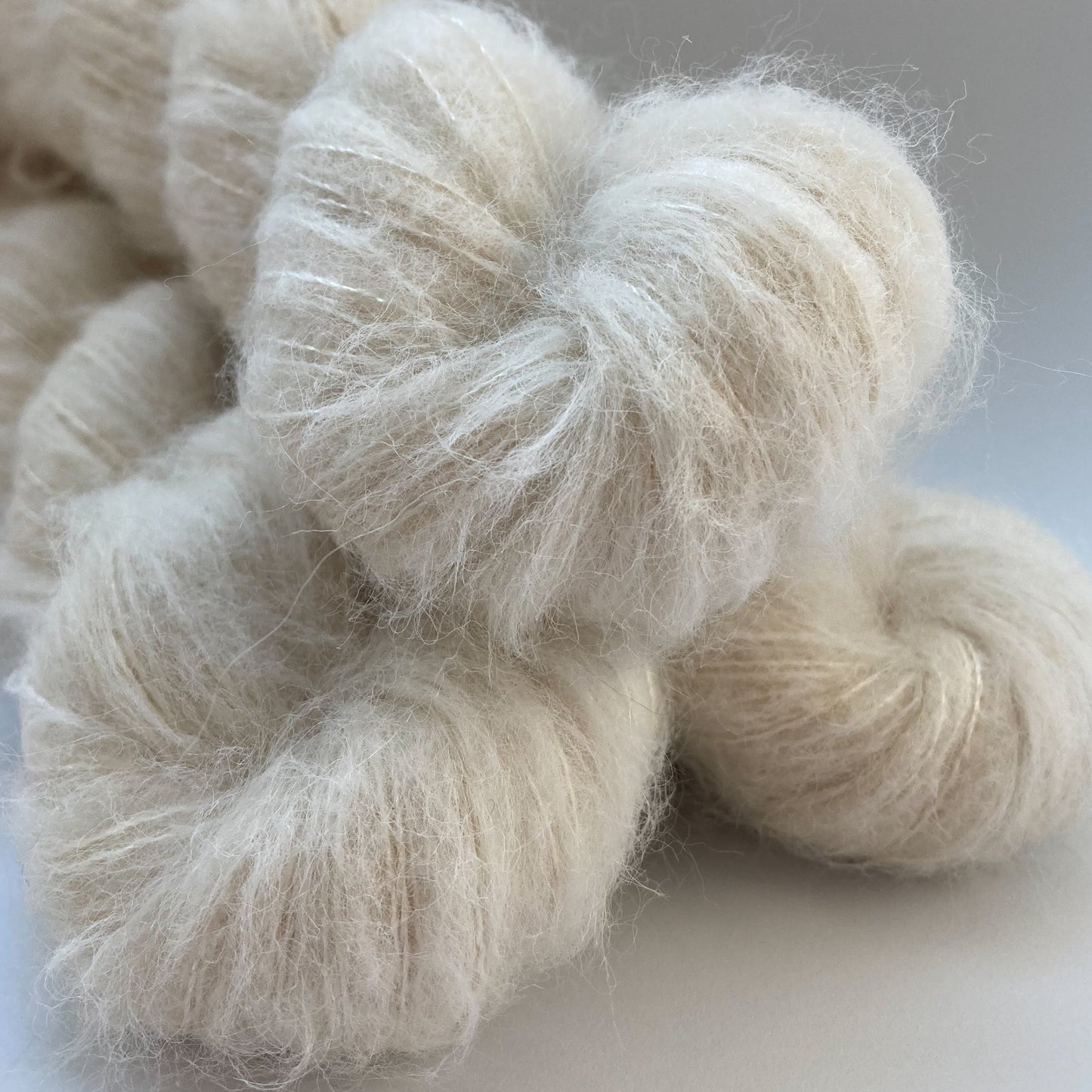 Brushed Alpaca / Undyed Natural White