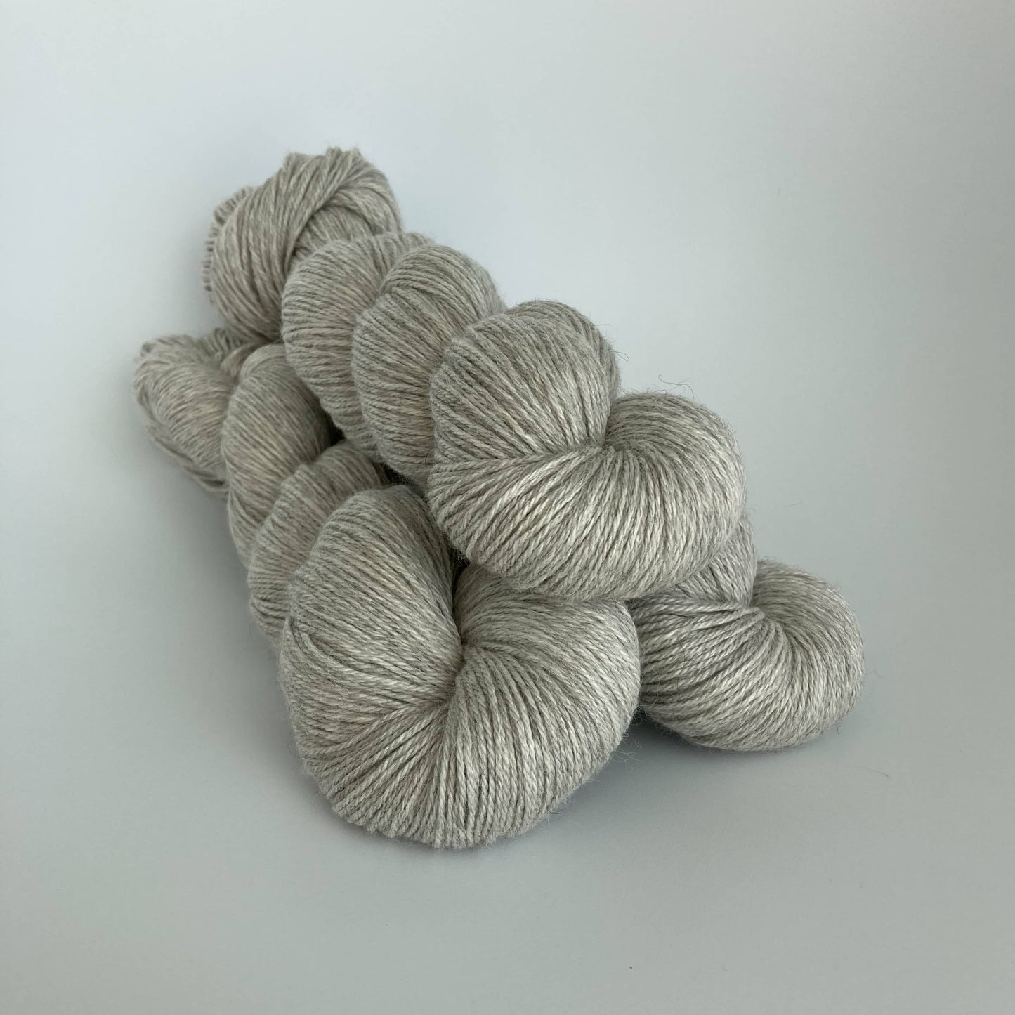 Cloud / Undyed Light Grey