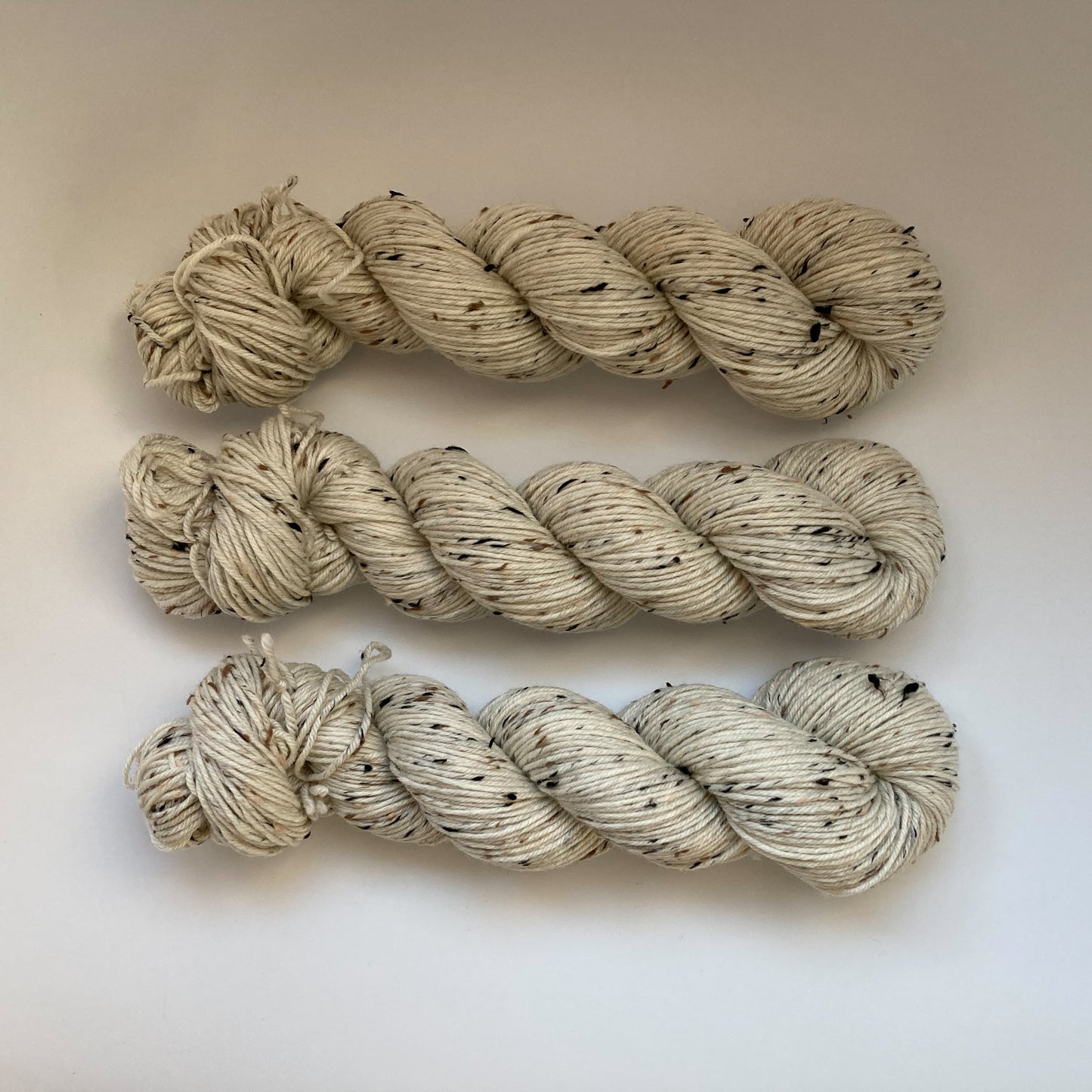 Tweedy DK / Undyed Natural White